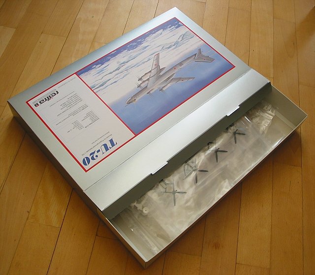 TU-20 Schachtel reifra