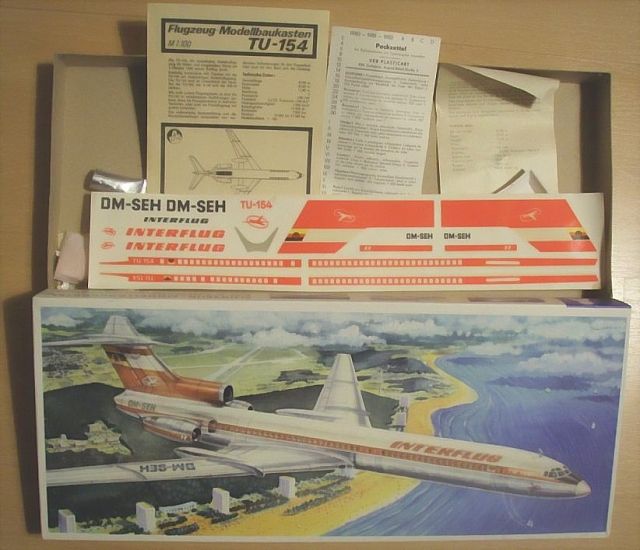 TU-154 Schachtel mit Decals und Bauanleitung