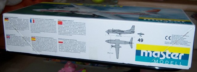 Antonow An-24 Seitenteil Front
