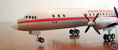 IL-18 gebautes Modell Detail