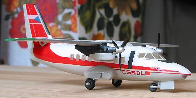 L-410 gebautes Modell