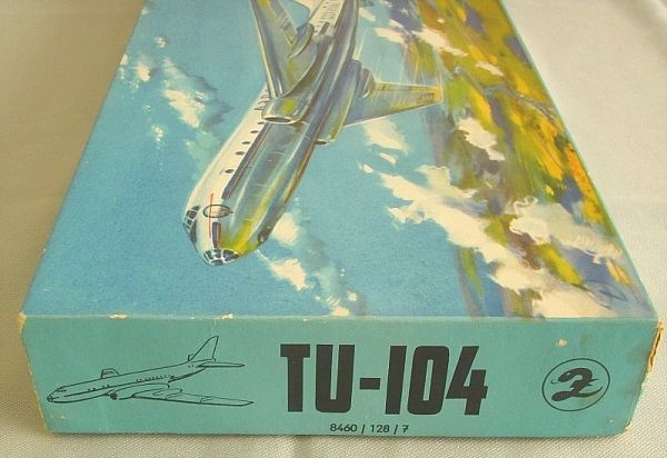 TU-104 Schachtel Seitenteil links