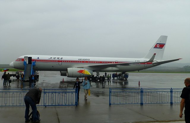 TU-204 P-633