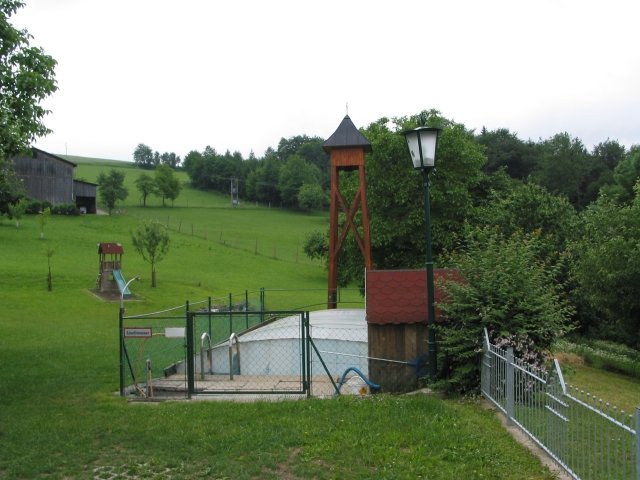 Fahnsdorf am Jauerling, Glockenturm Bild 5